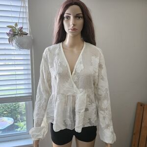 Aritzia Wilfred white applique sheer long sleeveless splice  top blouse